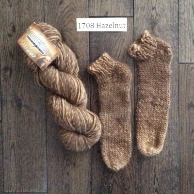 1708 hazelnut yarn